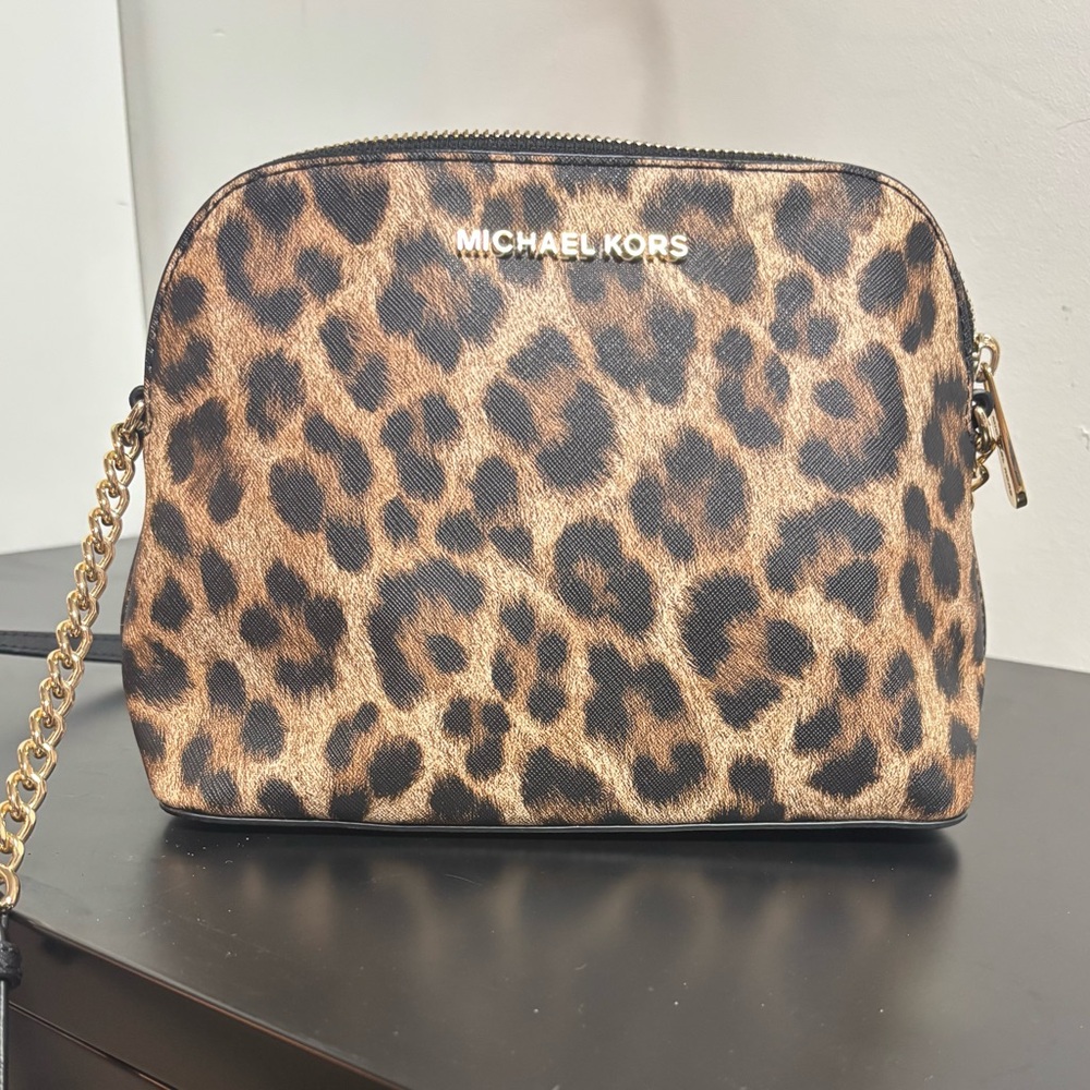 LIKE NEW Michael Kors Leopard Print Crossbody Bag